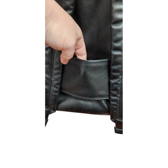 Away The Outdoor Backpack Leather Black - Picture 12 of 16